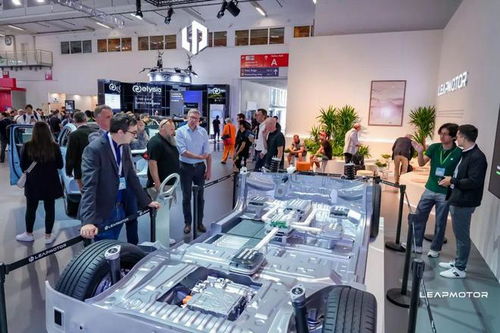 零跑汽車在慕尼黑車展展示雙重技術(shù)路線 融合特斯拉與英偉達(dá)的創(chuàng)新路徑